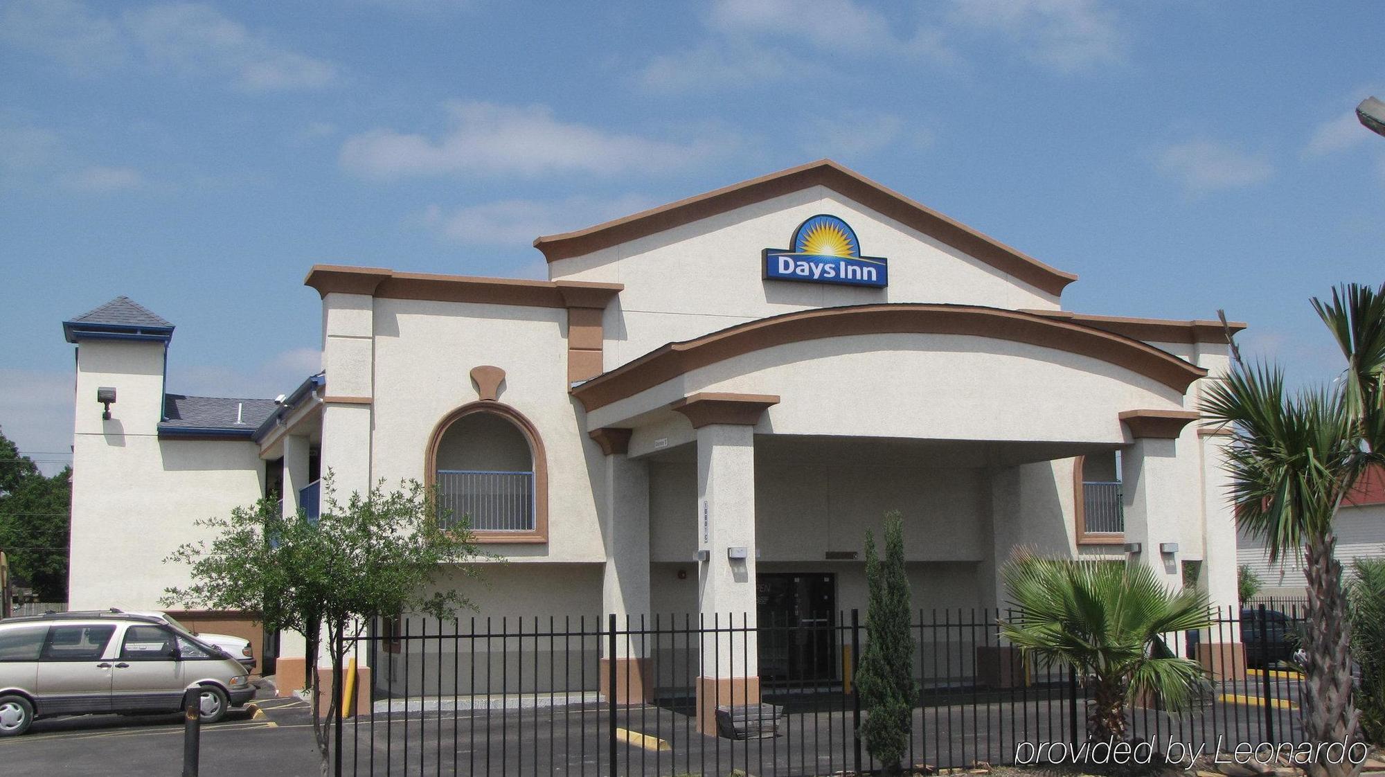 Days Inn By Wyndham Houston East Ανέσεις φωτογραφία